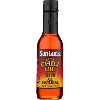 SUN LUCK: La Yu Chili Oil, 5 oz